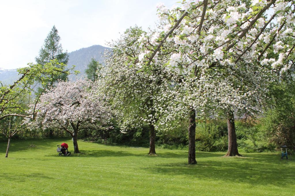Hotel Hochsteg Guetl | Traunsee Salzkammergut Ebensee Pokoj fotografie